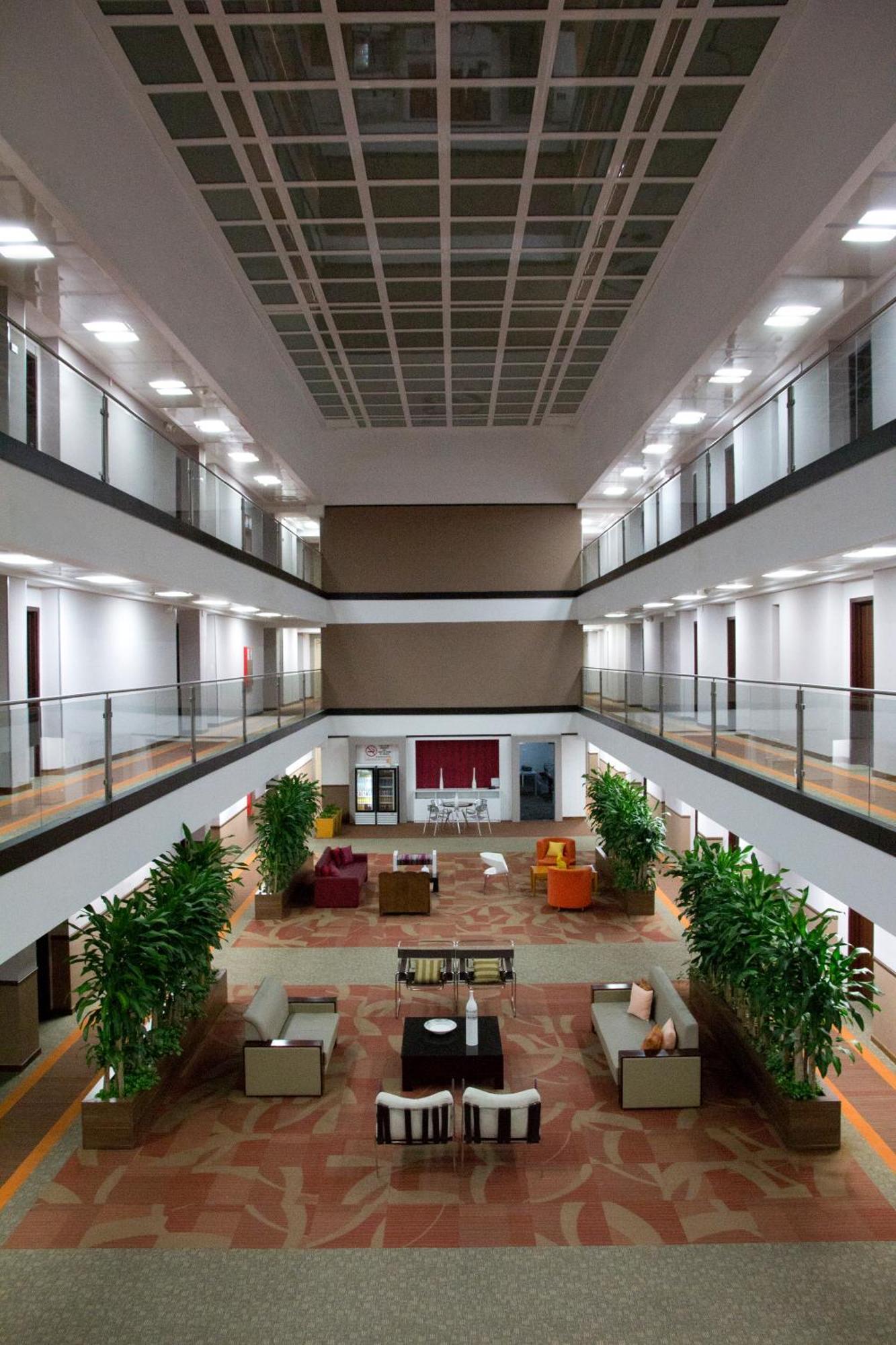 Hotel Altamira Village Каракас Экстерьер фото